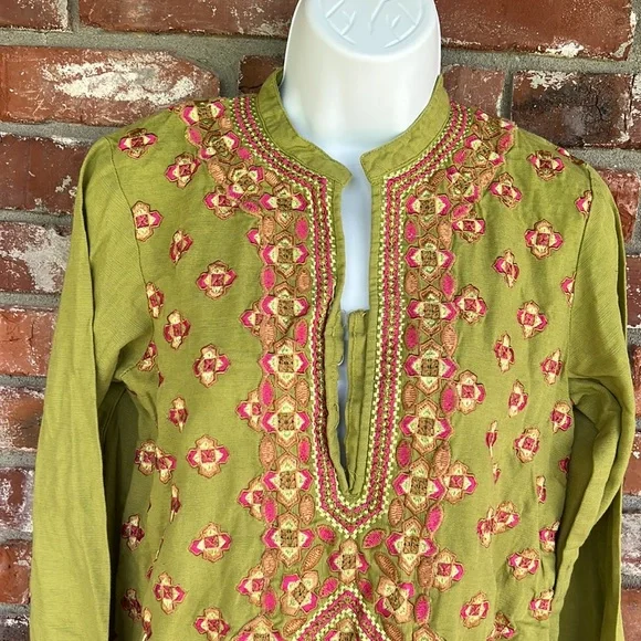 Origins green embroidered Kurti tunic size Large - Picture 3 of 6
